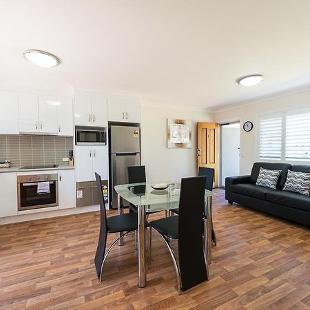 Bottletree Apartments On Garget Тувумба Номер фото