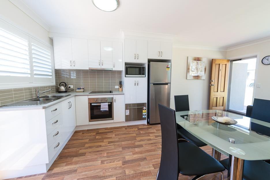 Bottletree Apartments On Garget Тувумба Номер фото